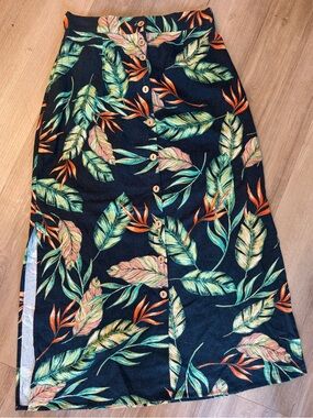 ILLA ILLA Black Maxi Skirt with leaves print, slit up sides for easy walking S